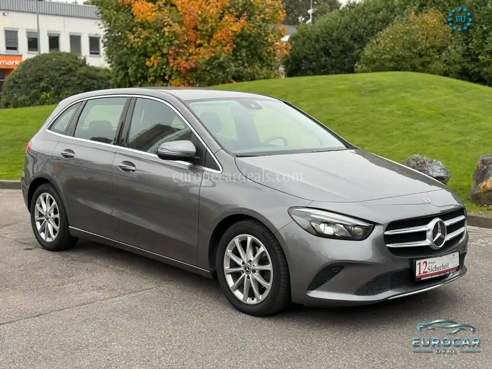 Mercedes-Benz B 180