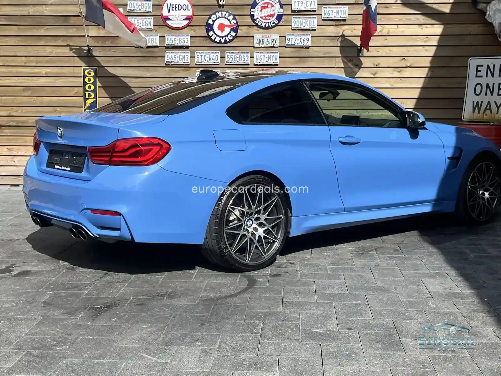BMW M4