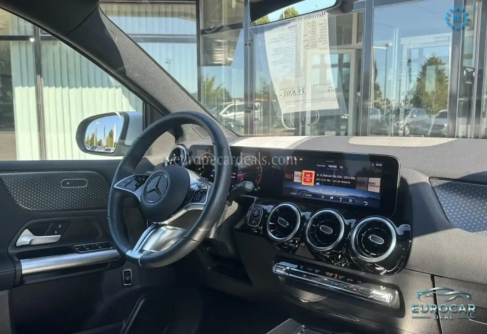 Mercedes-Benz B 180