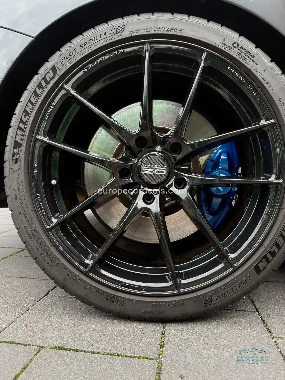 BMW M140i