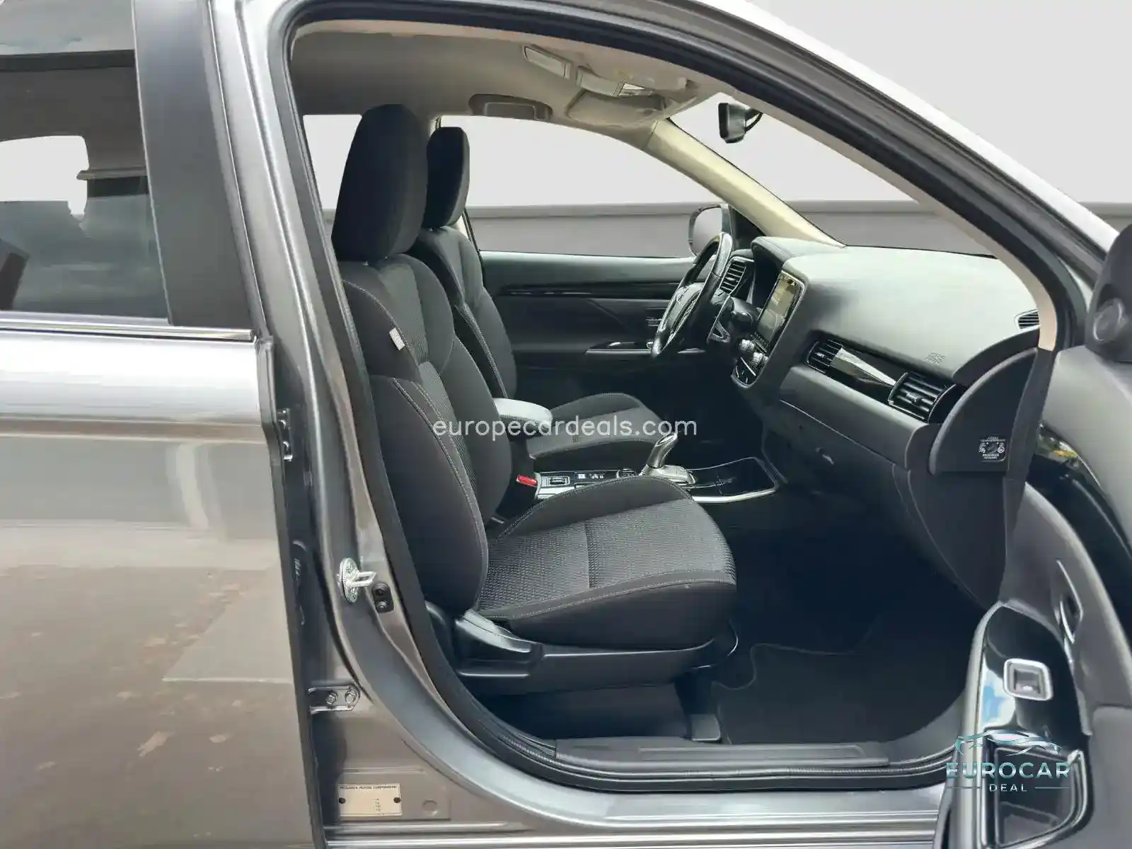 Mitsubishi Plug-in Hybrid Outlander