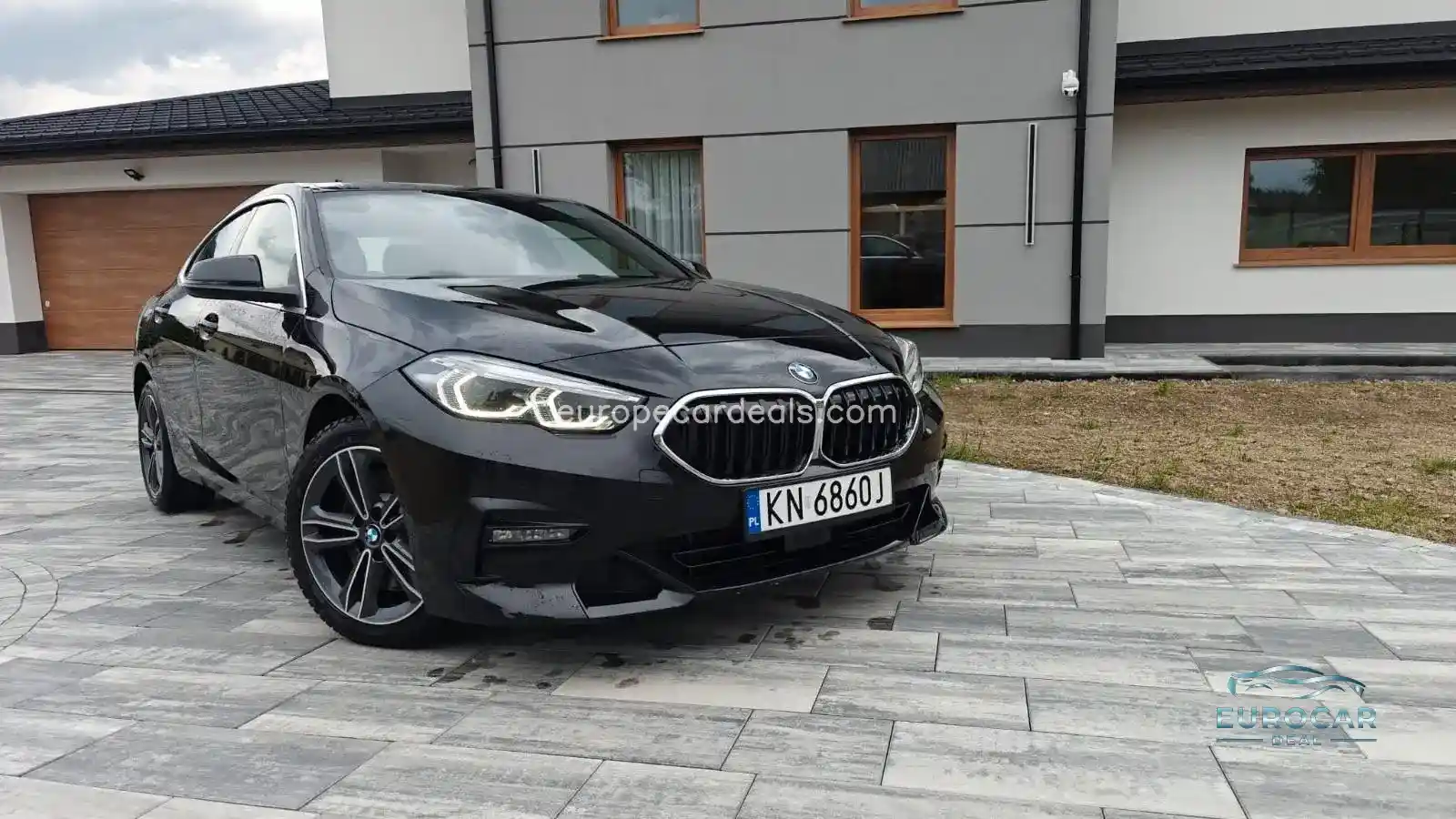 BMW 228