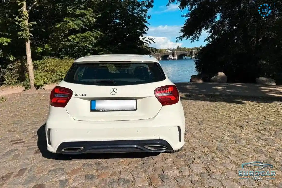 Mercedes-Benz A 180