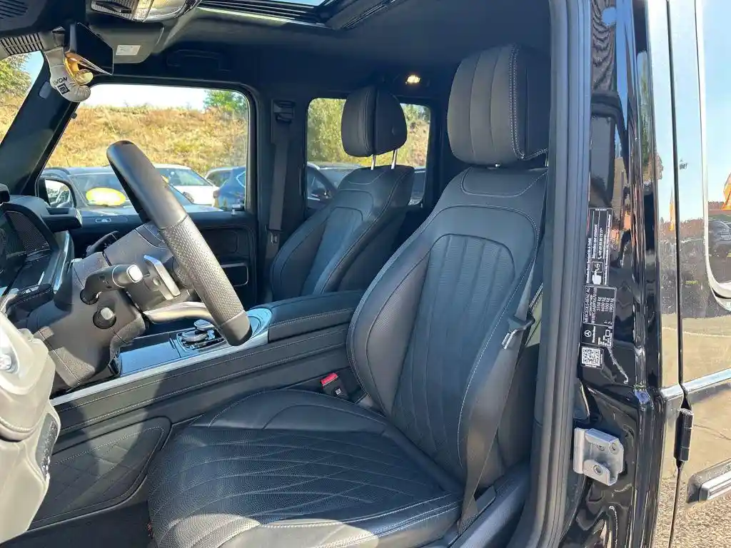 Mercedes-Benz G 500