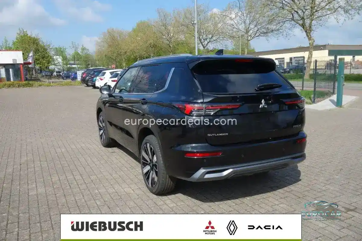 Mitsubishi Plug-in Hybrid Outlander