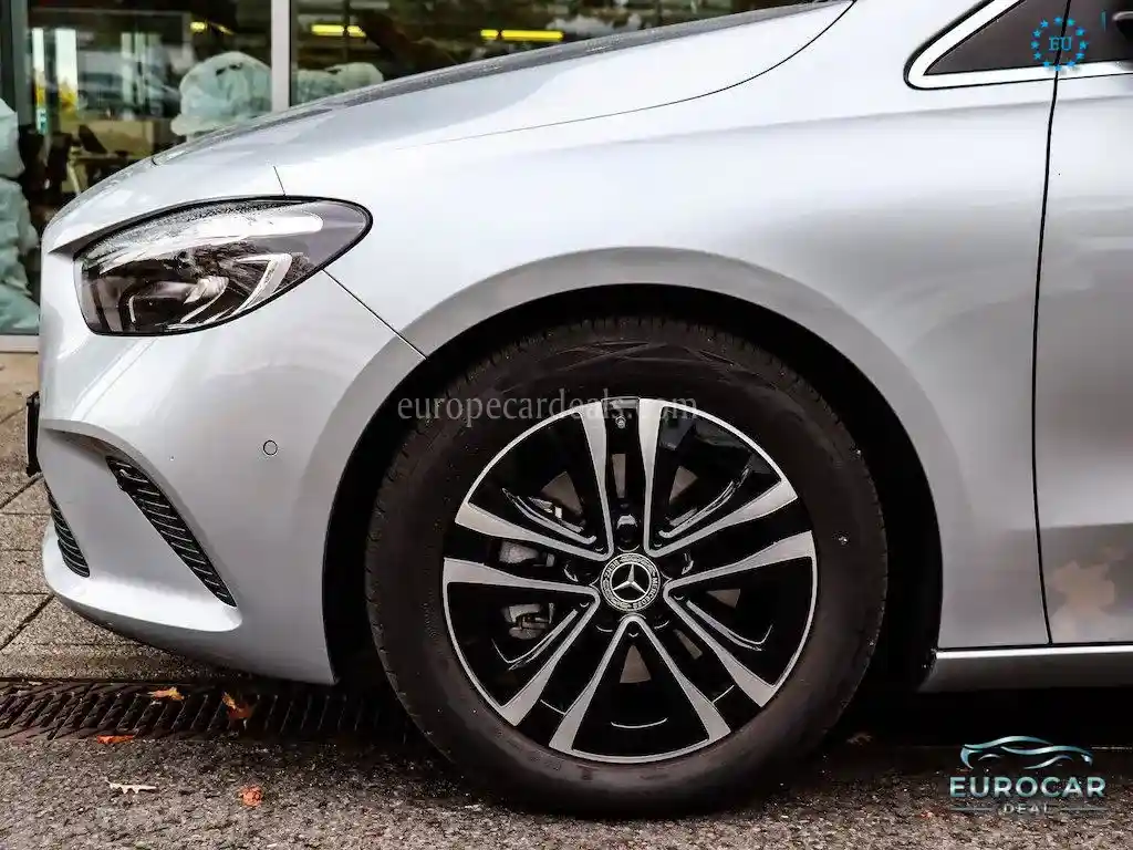 Mercedes-Benz B 200