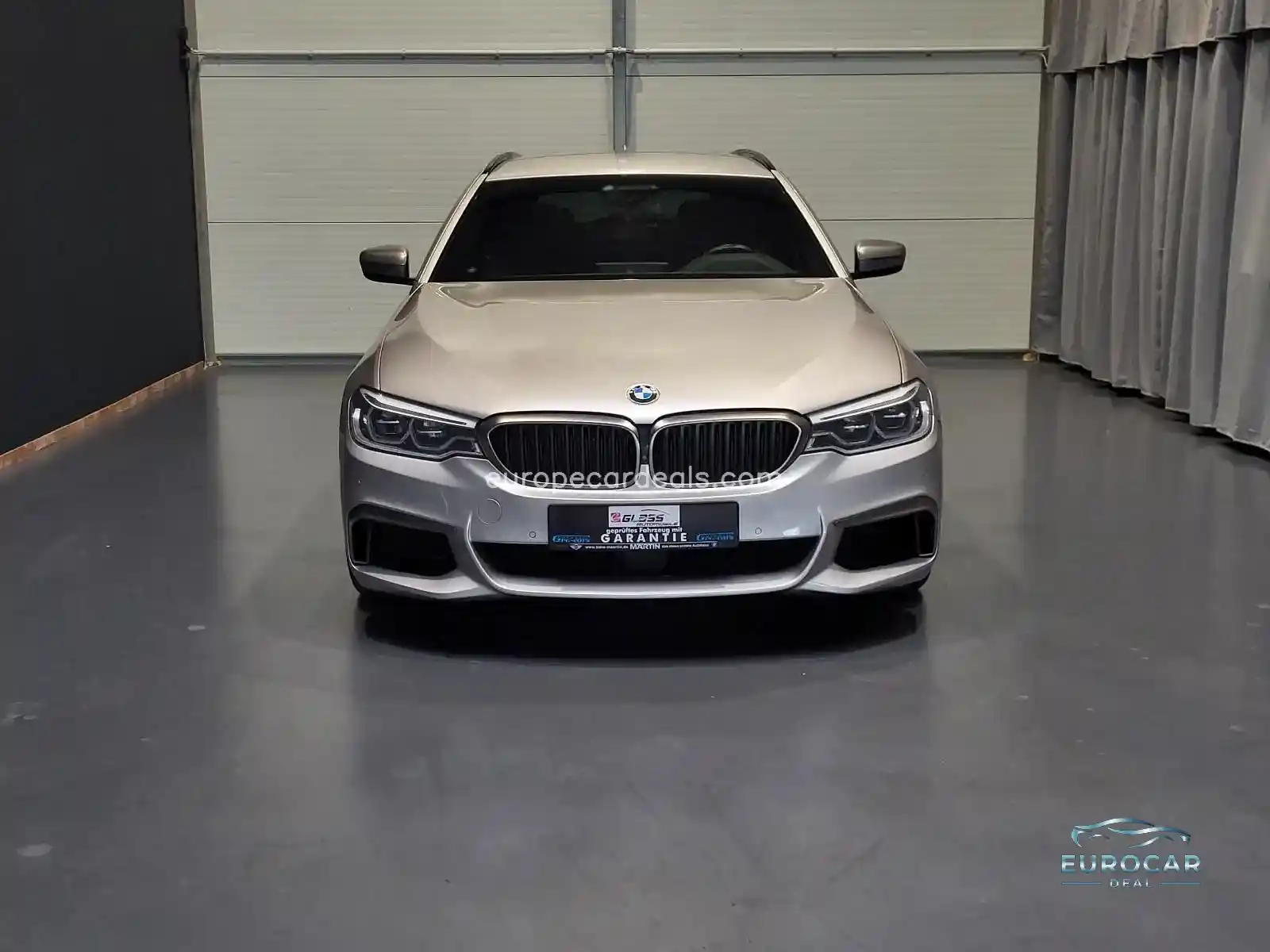 BMW M550