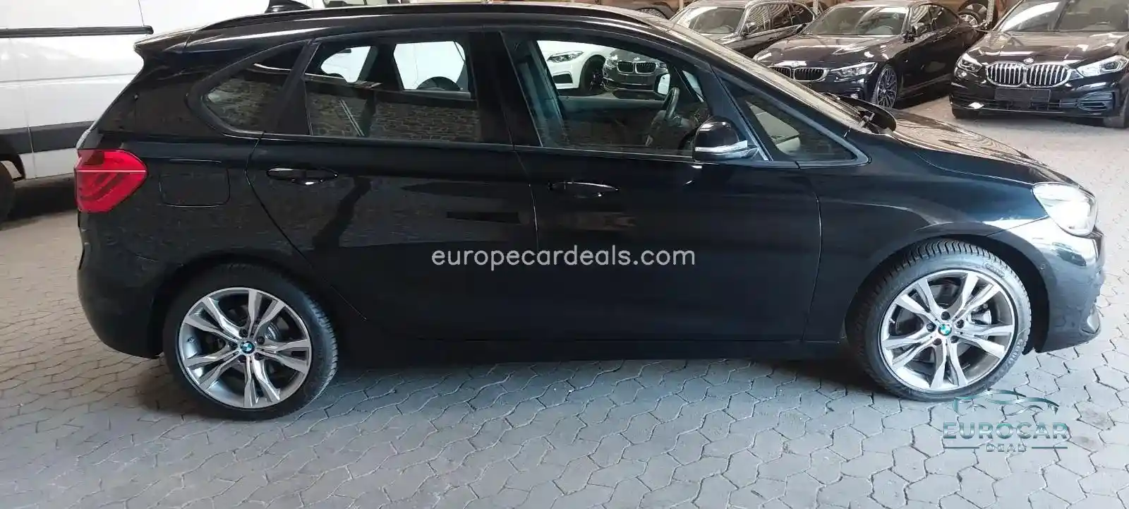 BMW 225
