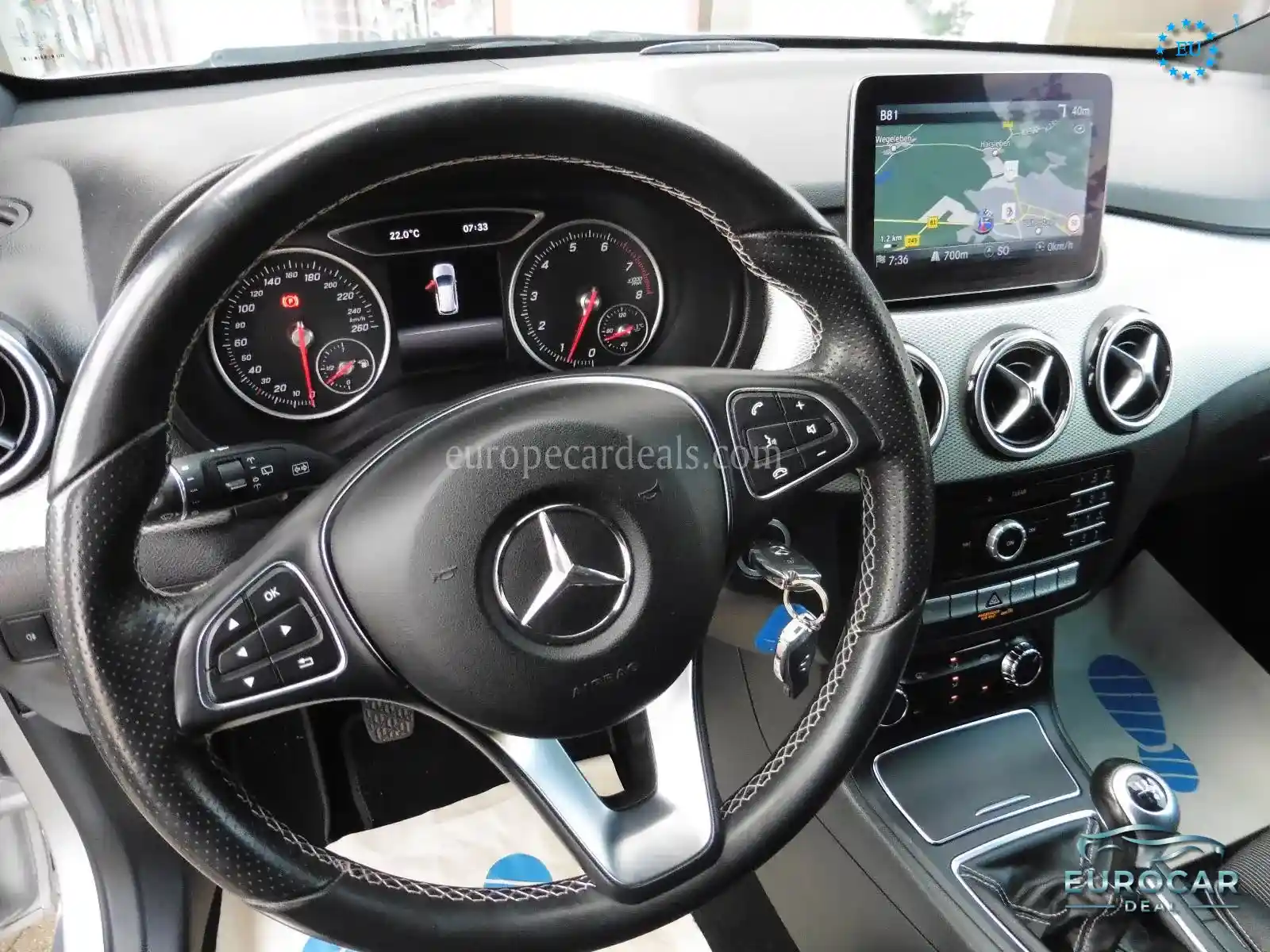 Mercedes-Benz B 180