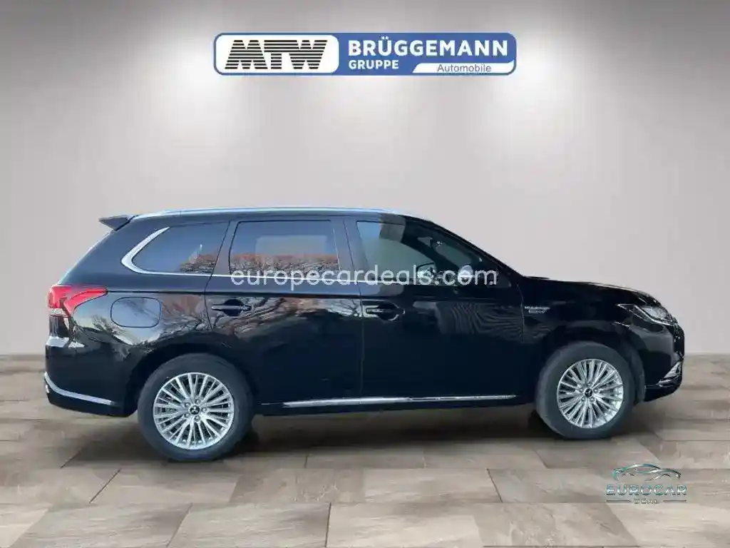 Mitsubishi Plug-in Hybrid Outlander