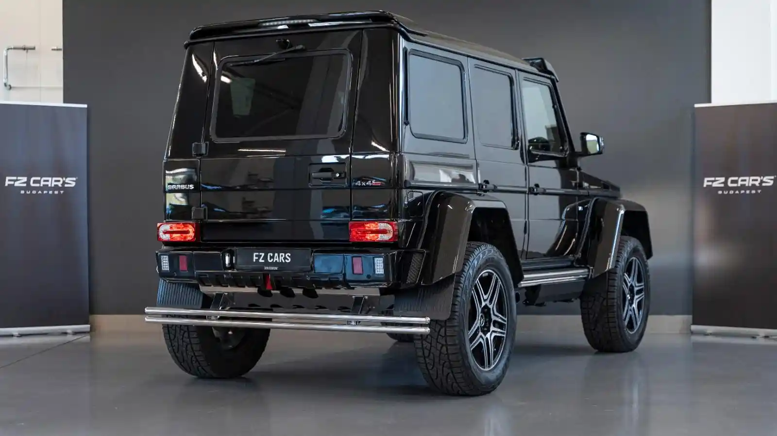 Mercedes-Benz G 500