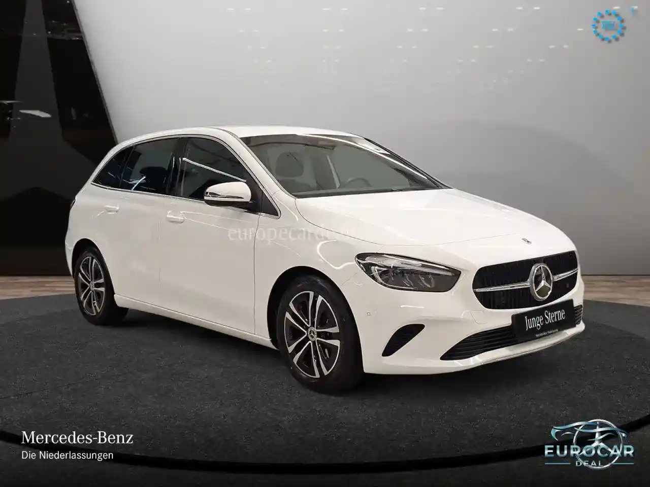Mercedes-Benz B 180