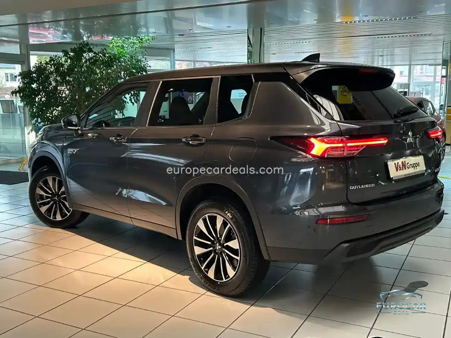 Mitsubishi Plug-in Hybrid Outlander