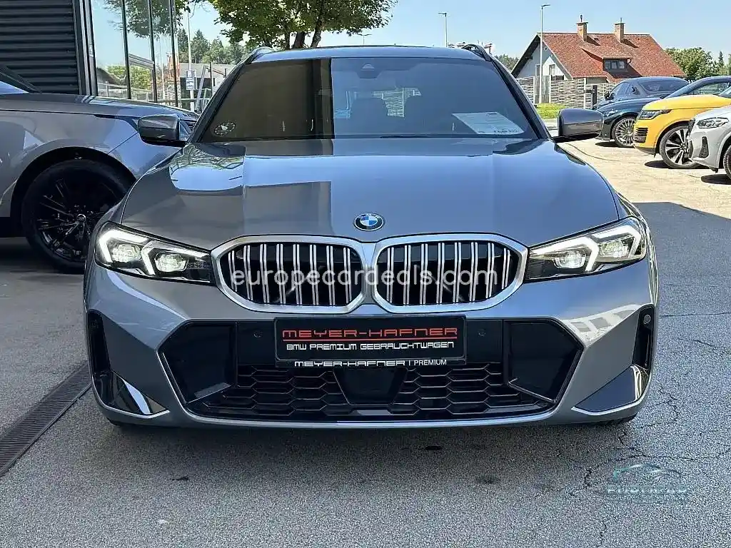 BMW 330