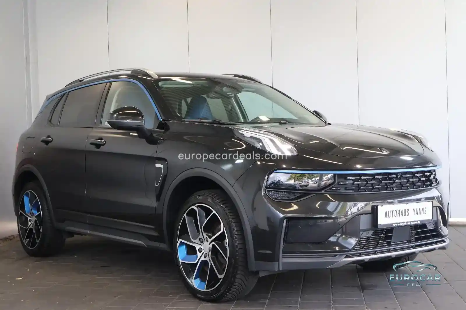 Lynk&Co 01