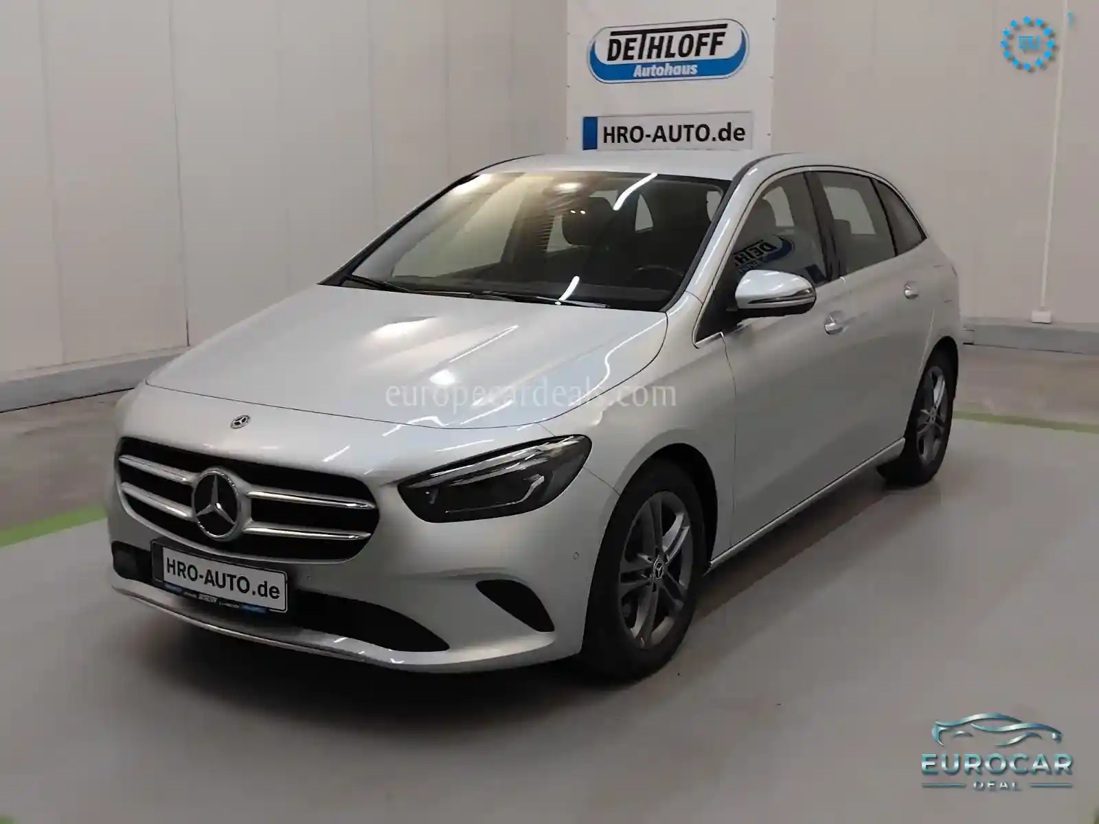 Mercedes-Benz B 180