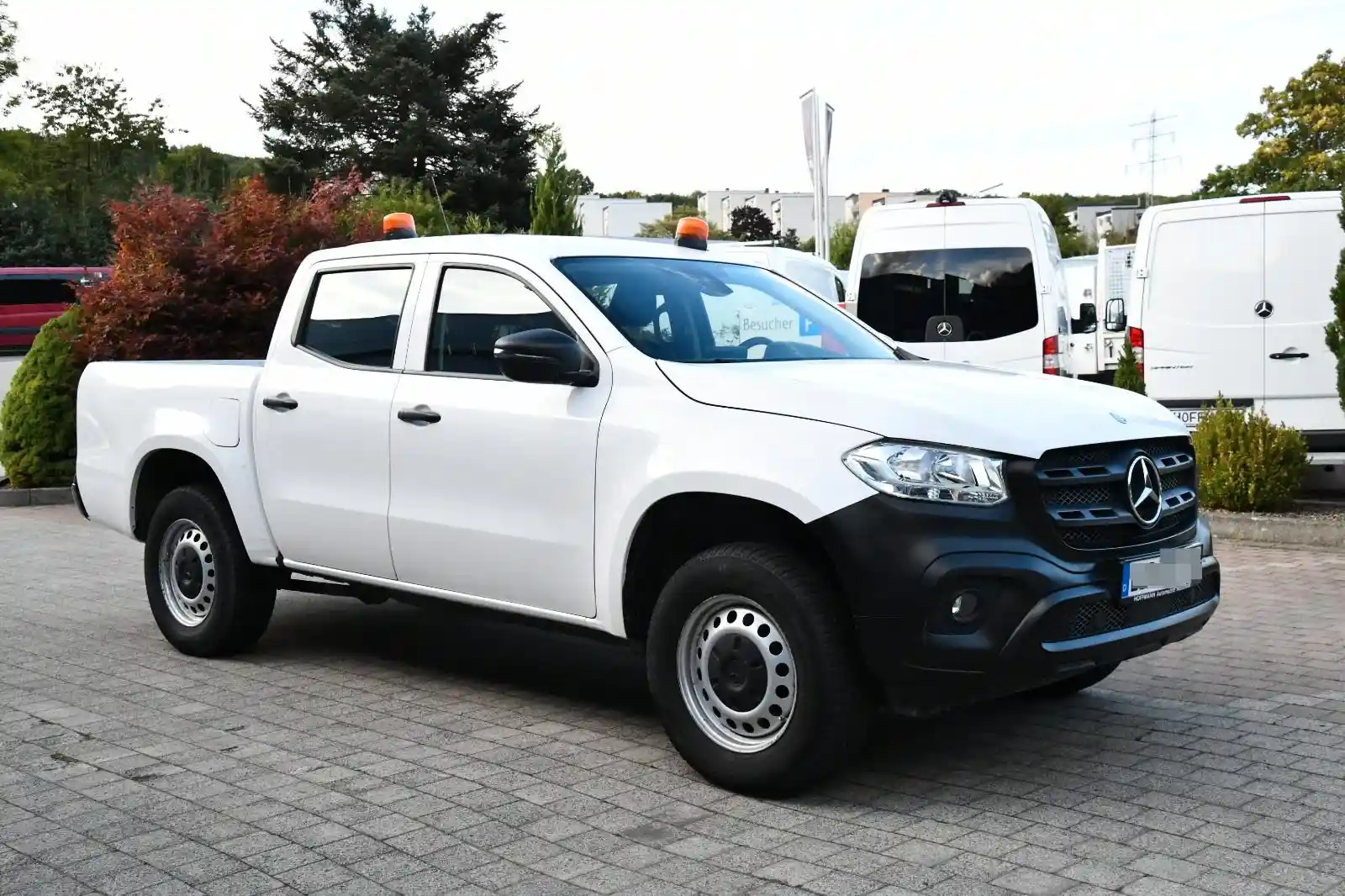 Mercedes-Benz X 220