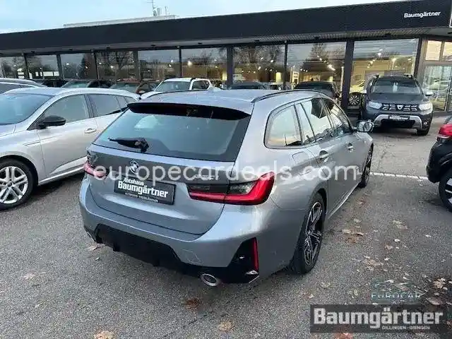 BMW 330