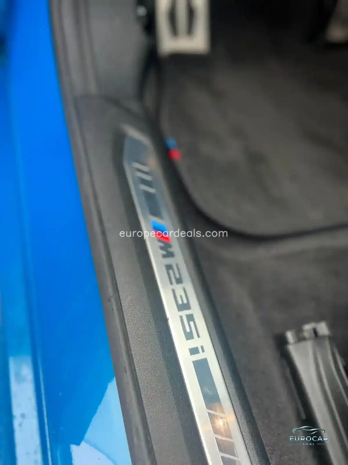 BMW M235
