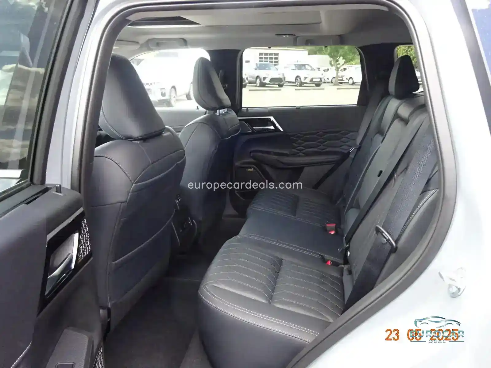 Mitsubishi Plug-in Hybrid Outlander