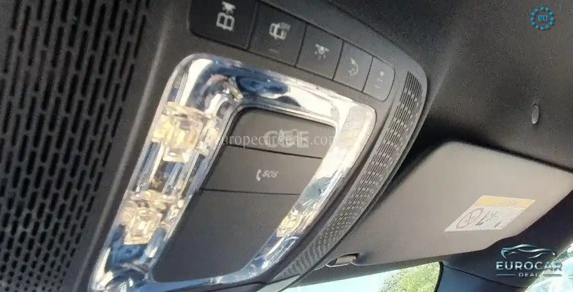 Mercedes-Benz A 220