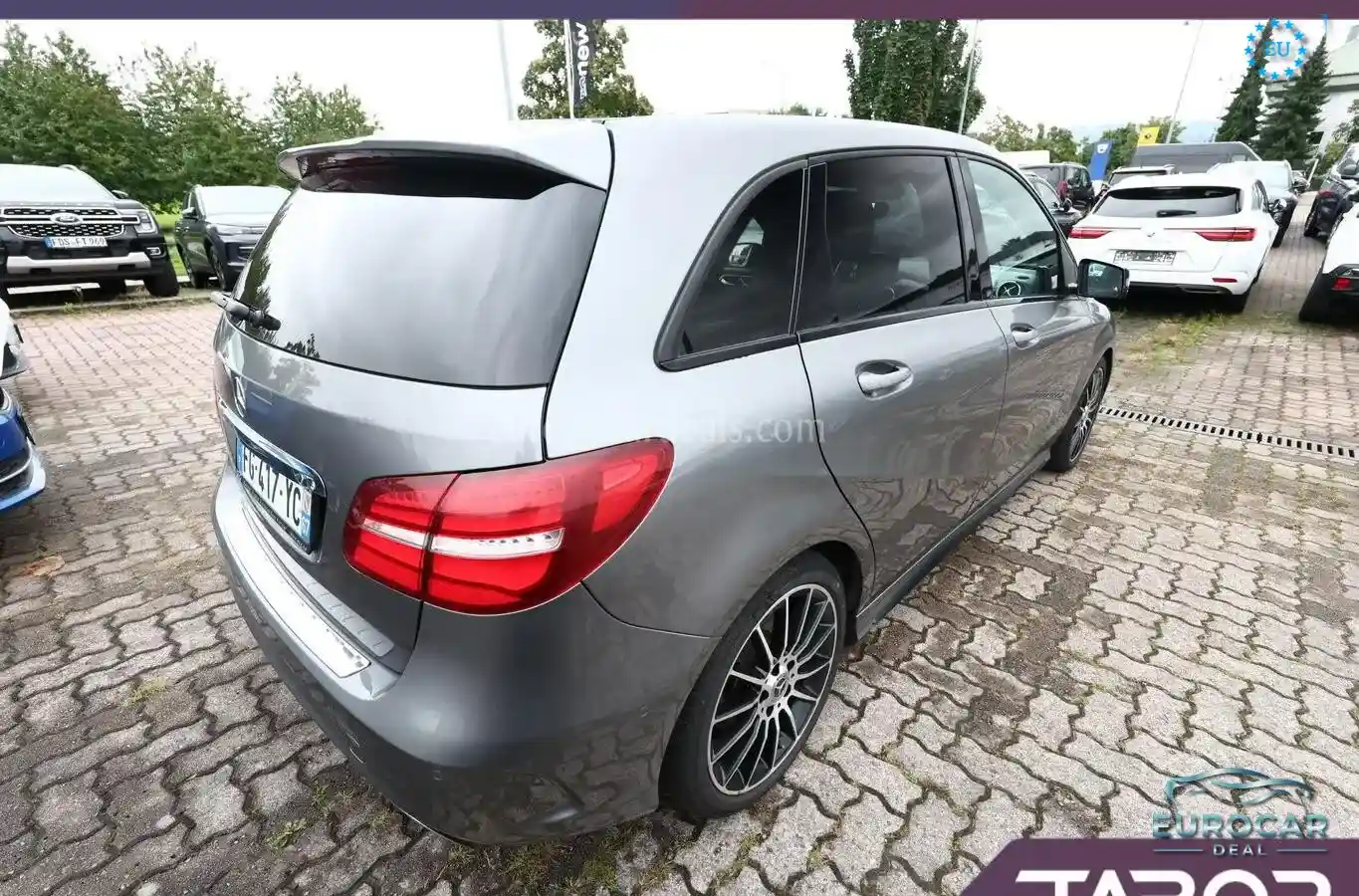 Mercedes-Benz B 220