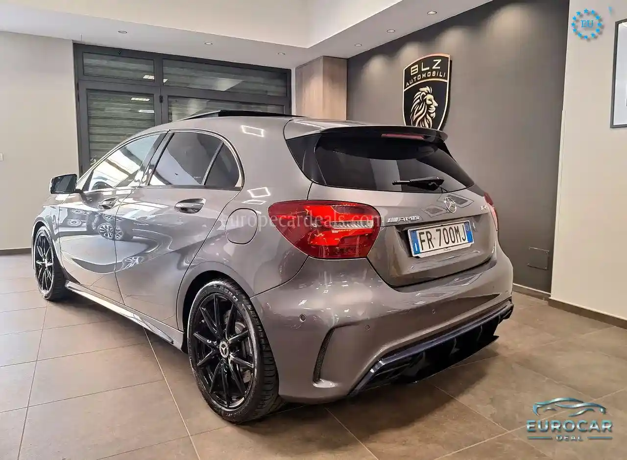 Mercedes-Benz A 45 AMG