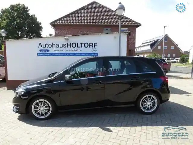 Mercedes-Benz B 180