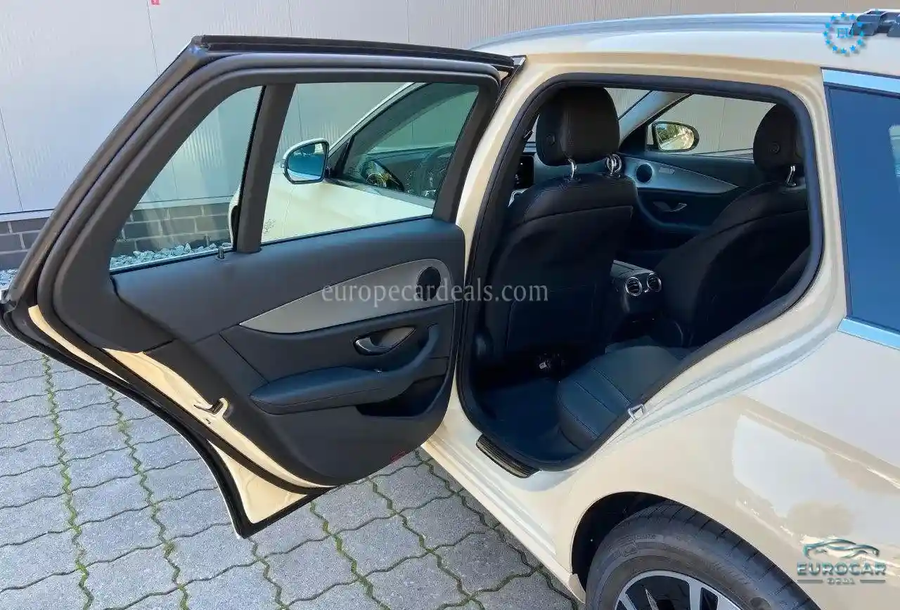 Mercedes-Benz E 200