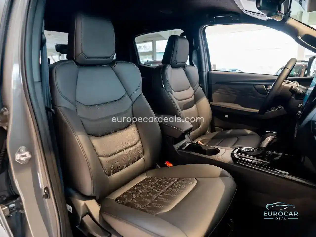 Double Cab 4WD V-CROSS