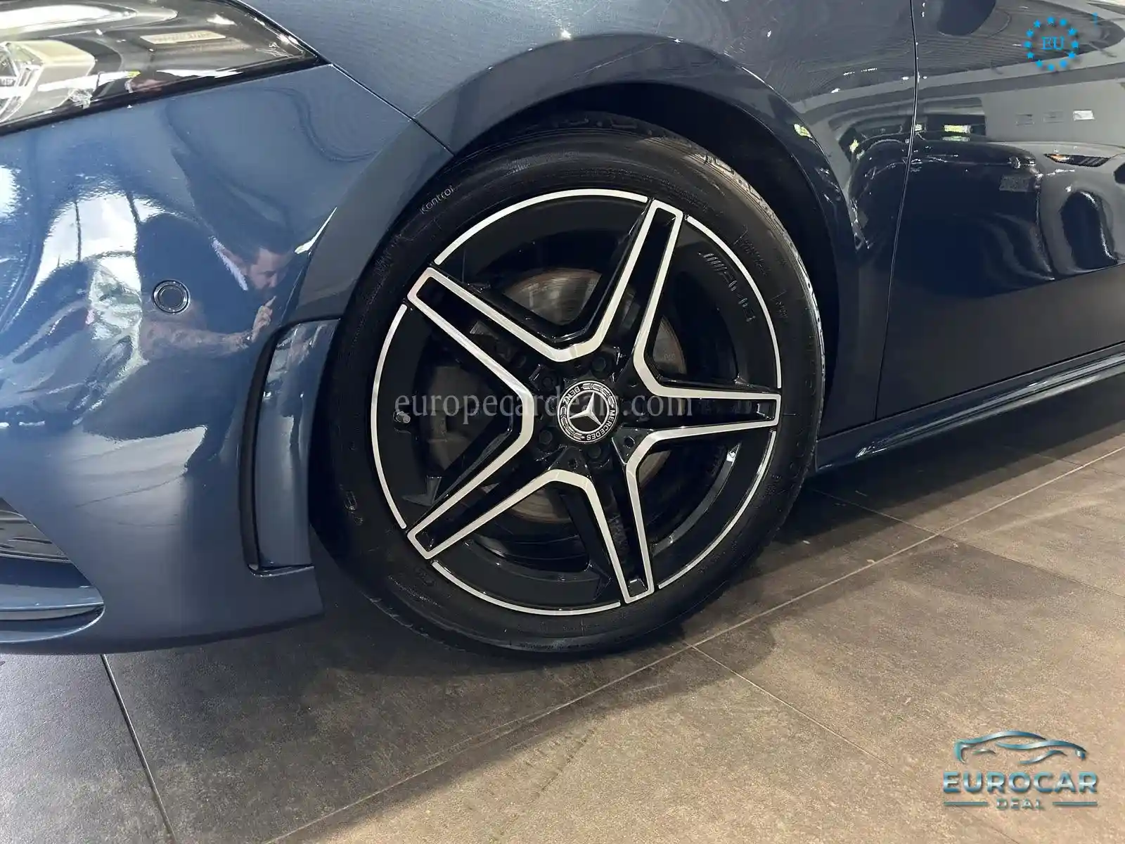 Mercedes-Benz A 220