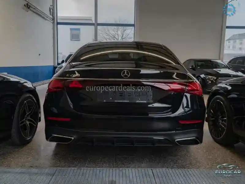 Mercedes-Benz E 200