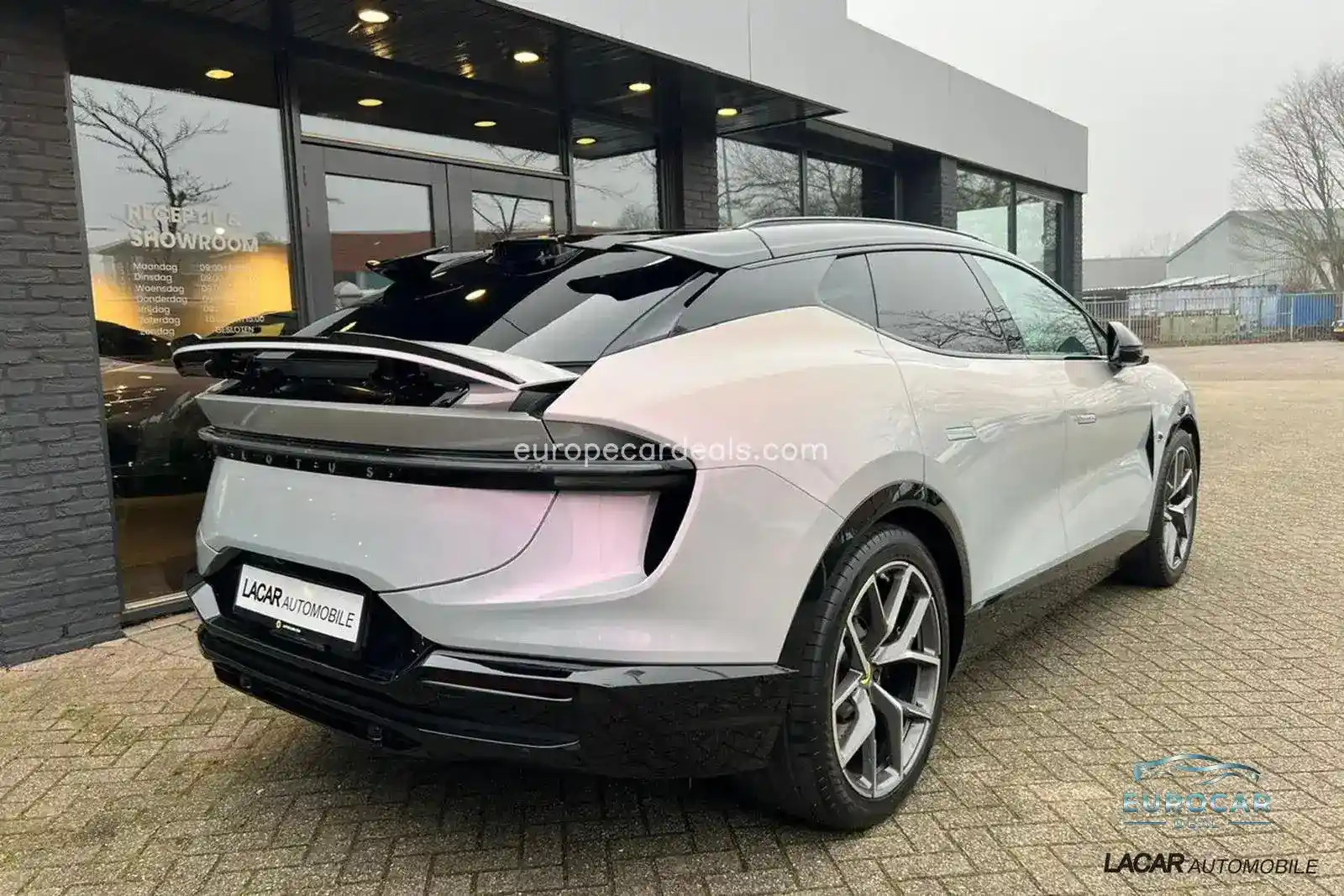 Lotus Eletre