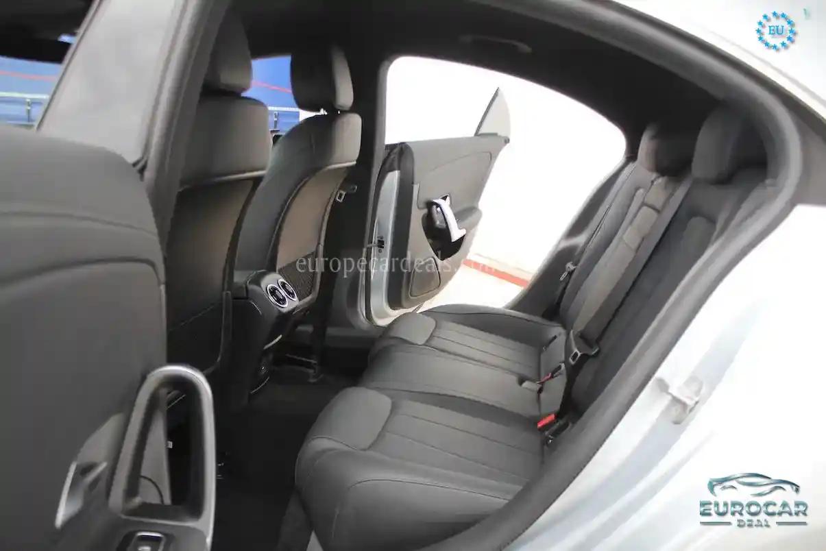 Mercedes-Benz CLA 180