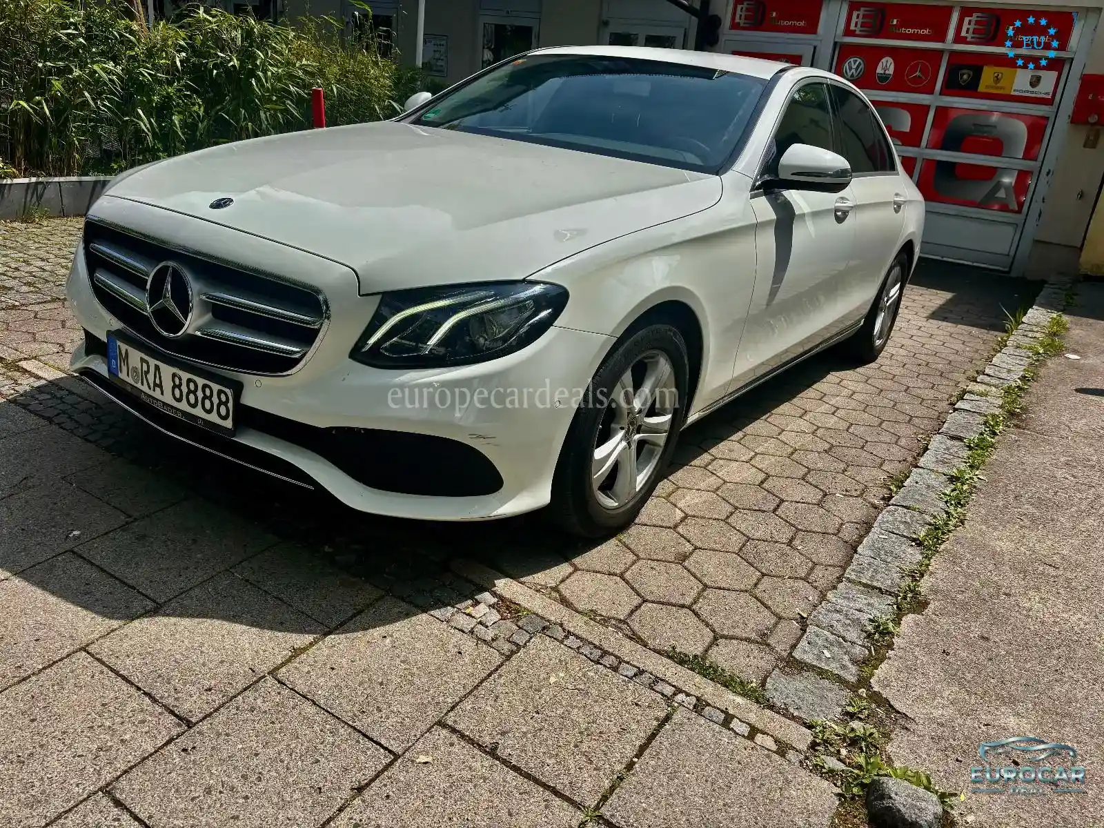 Mercedes-Benz E 200
