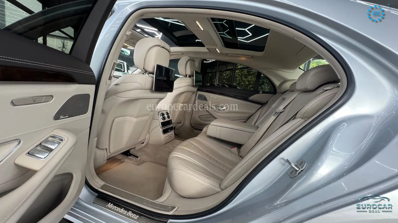 Mercedes-Benz S 560