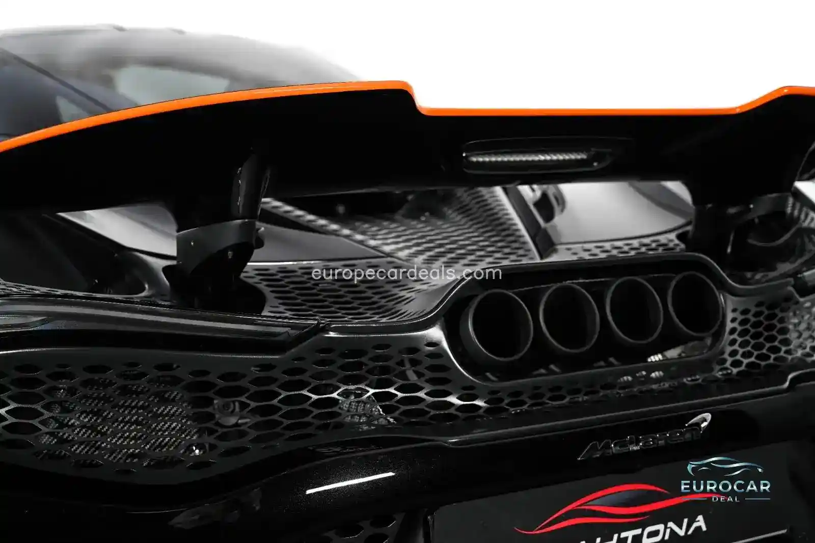 McLaren 765LT