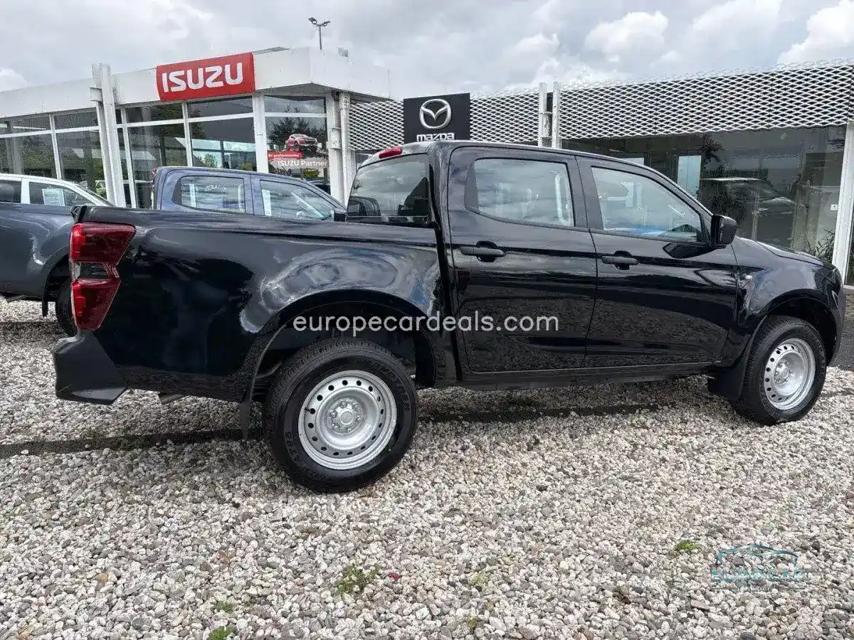 Double Cab 4X4 L A/T MY2025