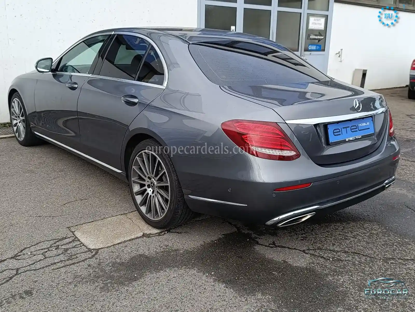 Mercedes-Benz E 200