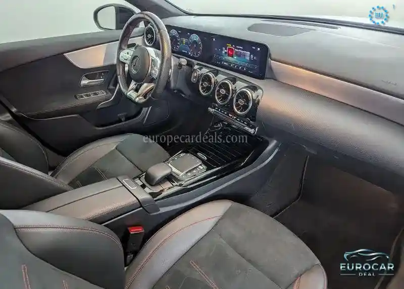 Mercedes-Benz A 35 AMG