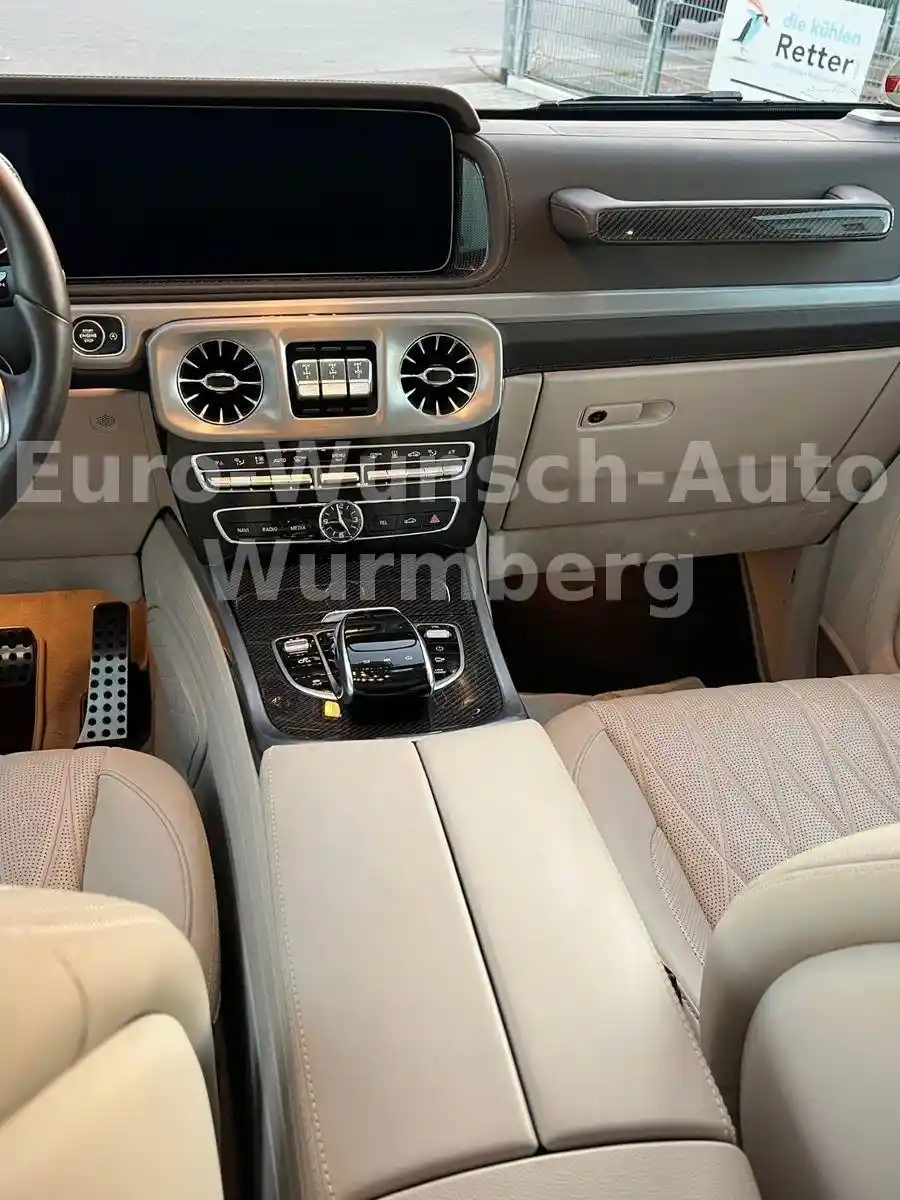 Mercedes-Benz G 500