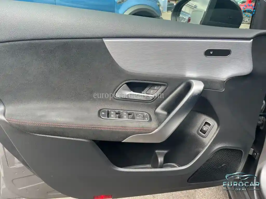 Mercedes-Benz A 35 AMG