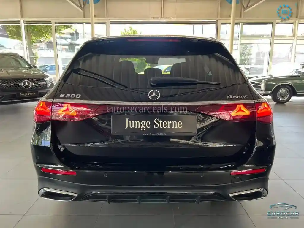 Mercedes-Benz E 200