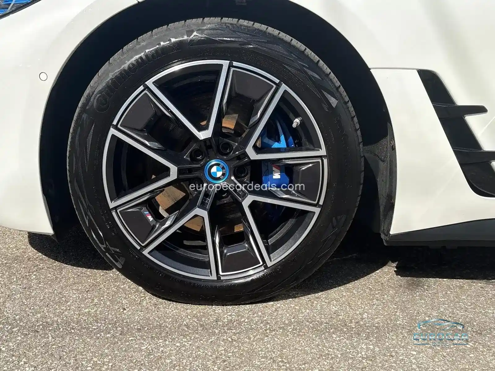 BMW i4