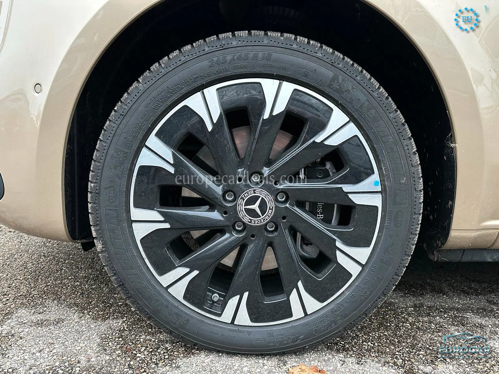 Mercedes-Benz V 220