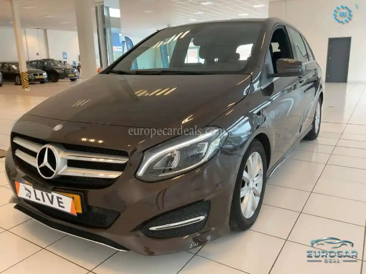 Mercedes-Benz B 180