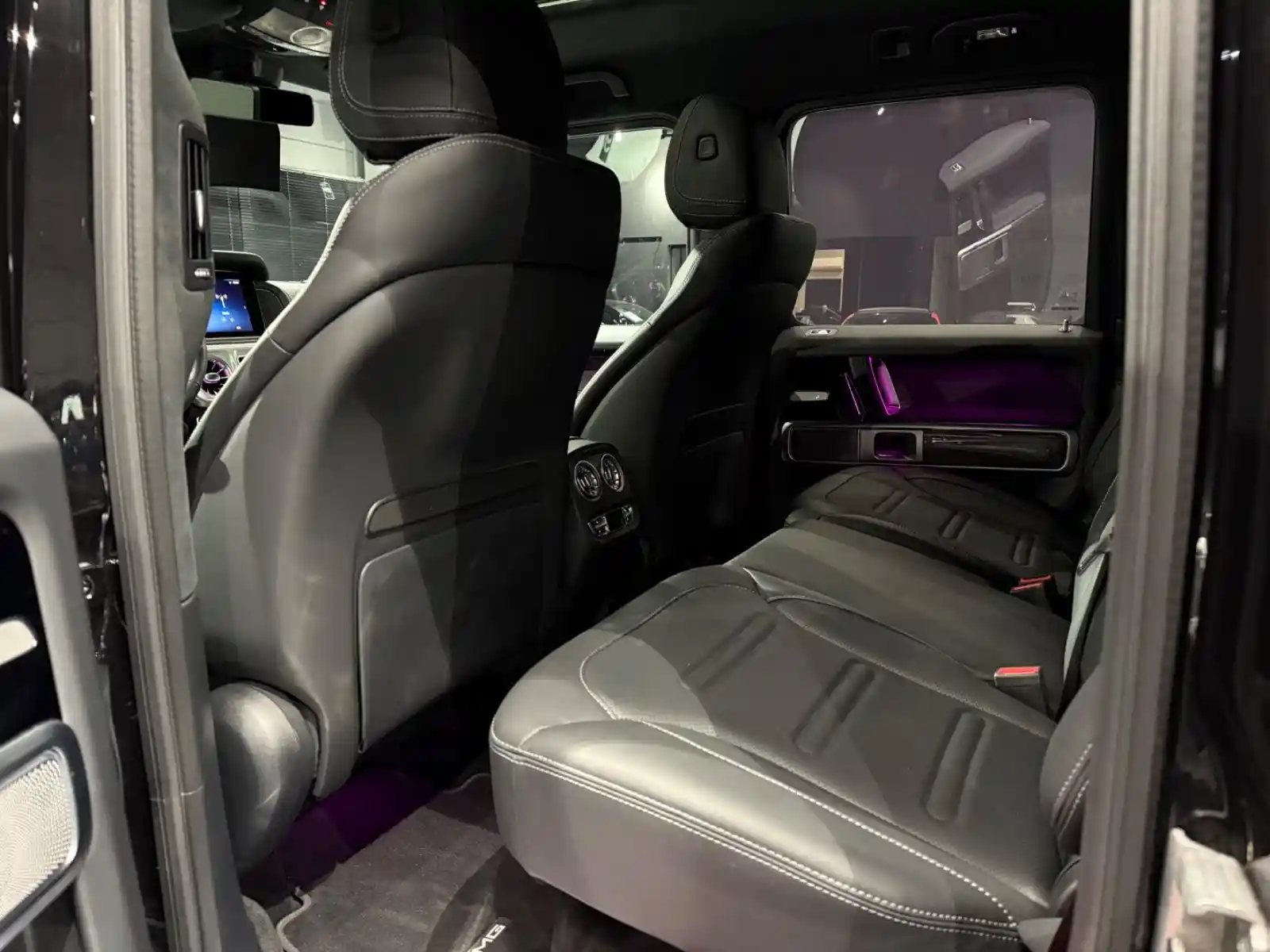 Mercedes-Benz G 500