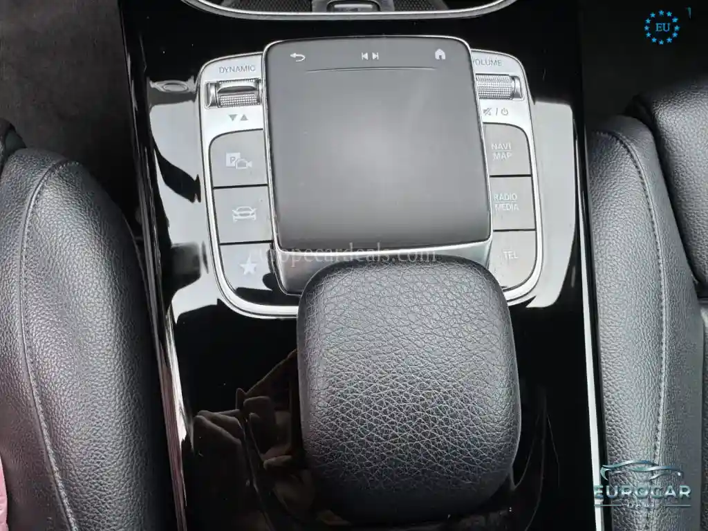Mercedes-Benz A 220