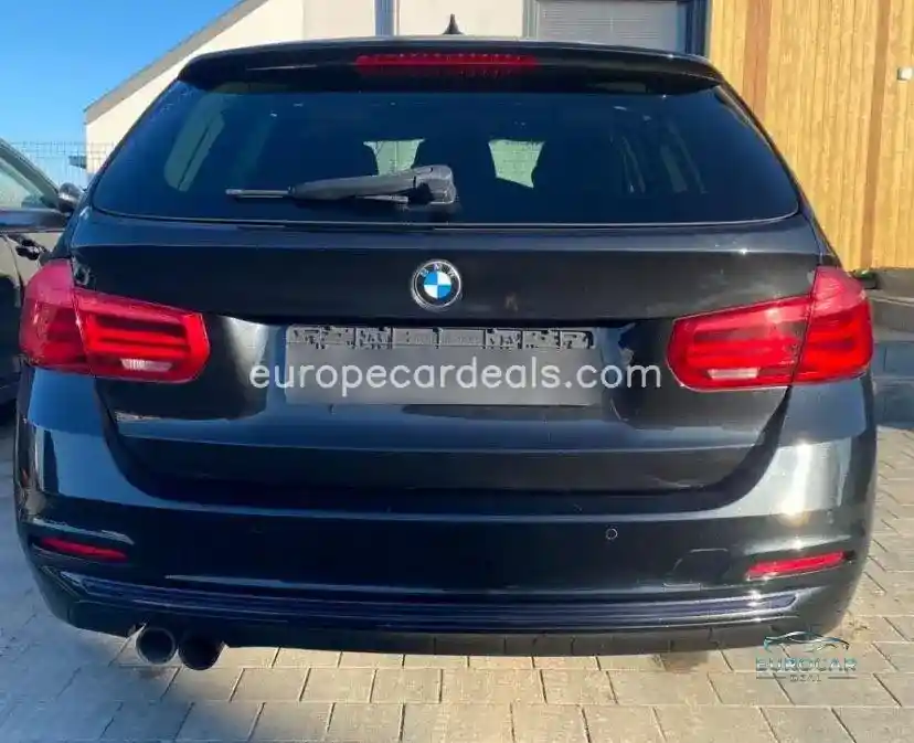 BMW 330