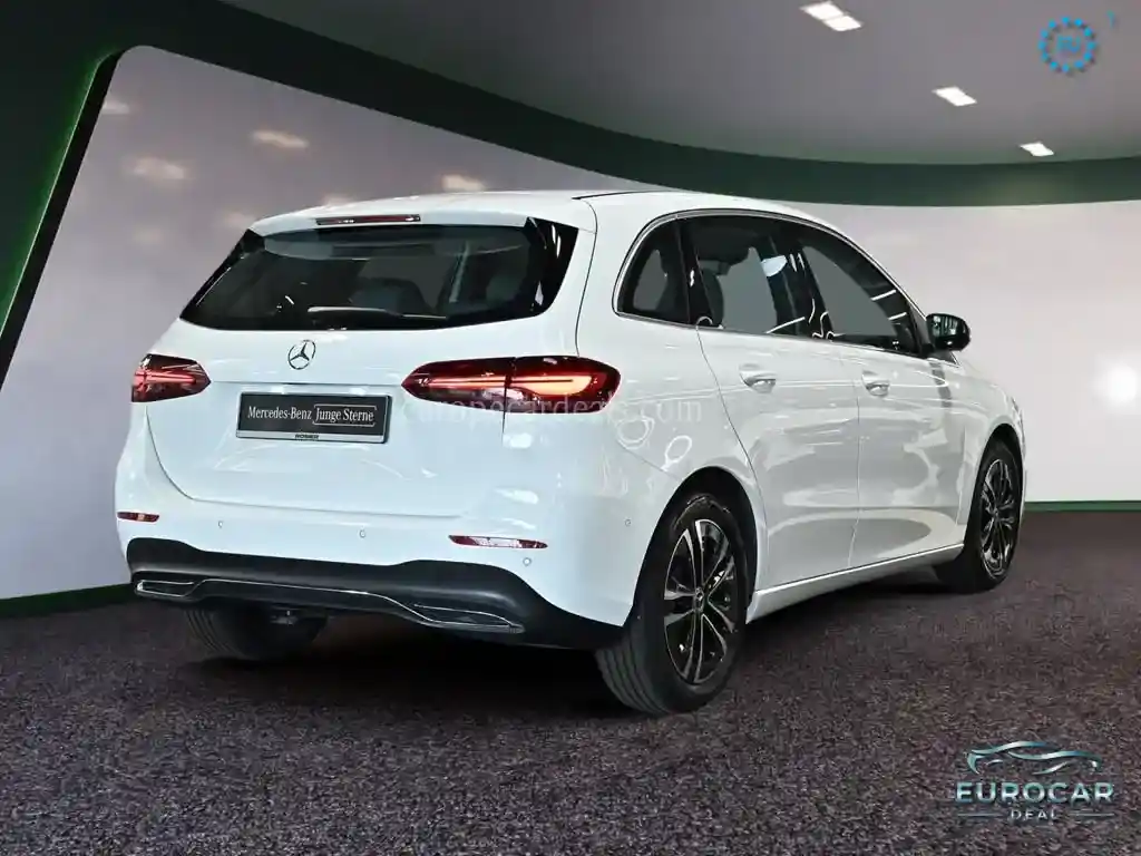 Mercedes-Benz B 200